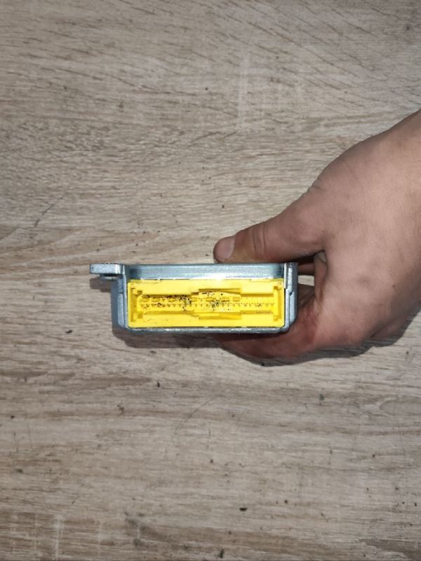 Блок управління подушками безпеки (Airbag ECU / Sensor) 001 820 31 26 Мерседес-Бенц Mercedes-Benz A-Class W168 А170