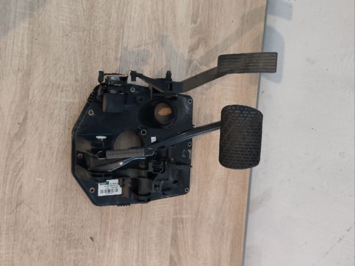 Педальний вузол A 168 290 40 01 Мерседес-Бенц Mercedes-Benz A-Class W168 А170