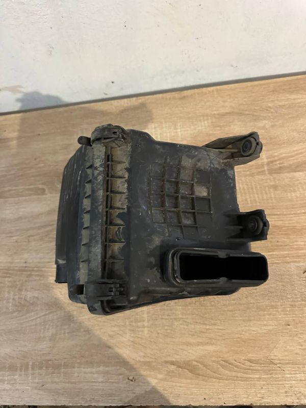 Корпус повітряного фільтру 28110-3Q500 Хюндай Соната Hyundai Sonata 6 VI YF 2.0 16V G4KH