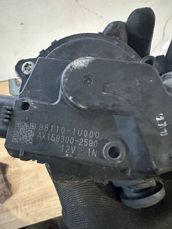 Моторчик двірників 98110-1U000 Хюндай Соната Hyundai Sonata 6 VI YF 2.0 16V G4KH
