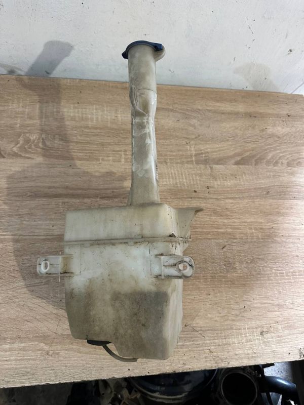 Бачок омивача 98610-3V000 Хюндай Соната Hyundai Sonata 6 VI YF 2.0 16V G4KH