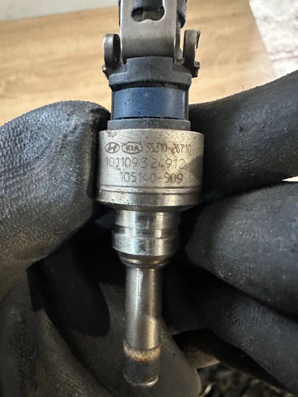 Комплект паливних форсунок 35310-2G710 Хюндай Соната Hyundai Sonata 6 VI YF 2.0 16V G4KH