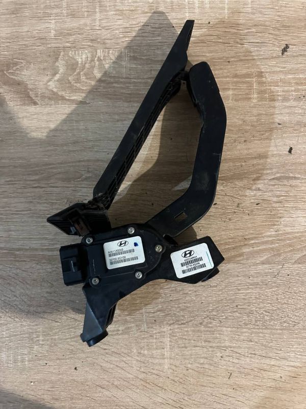 Педаль газу акселератора 32700-3Q100 Хюндай Соната Hyundai Sonata 6 VI YF 2.0 16V G4KH