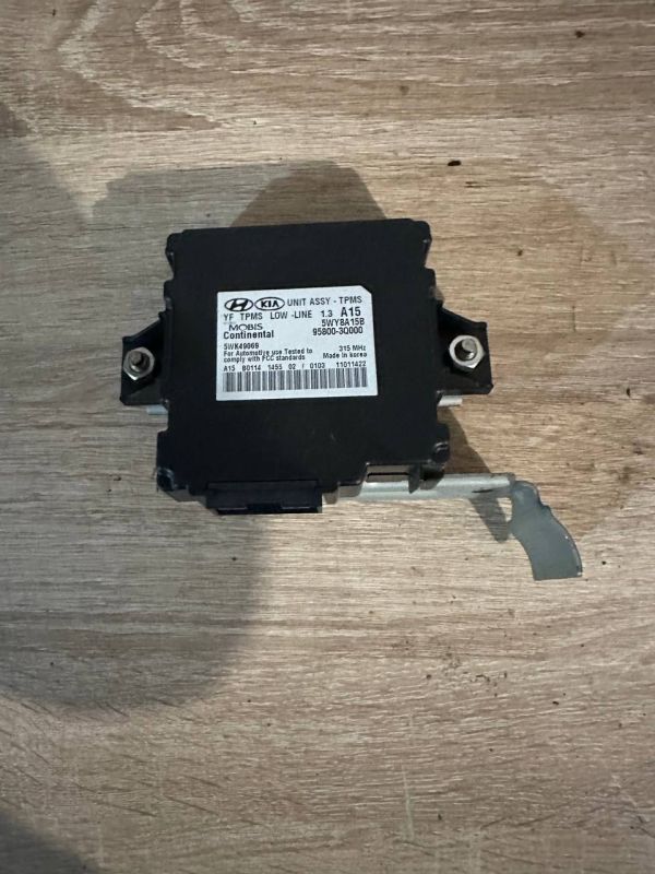 Блок керування (комп'ютер) системи контролю тиску в шинах (TPMS) 95800-3Q000 Хюндай Соната Hyundai Sonata 6 VI YF 2.0 16V G4KH
